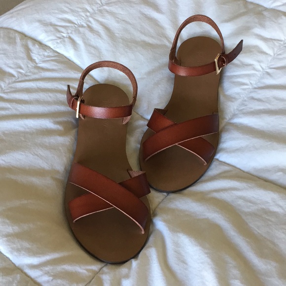 criss cross ankle strap sandals